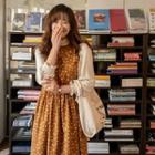 Lace-neck Smocked-cuff T-shirt