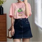 Short-sleeve Bear Print T-shirt / A-line Denim Skirt