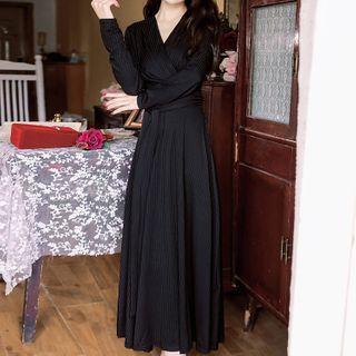 V-neck Skinny Knit Dress