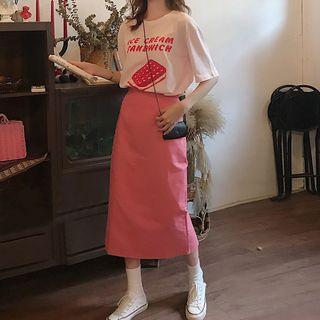 Short-sleeve Print T-shirt / Straight Fit Midi Skirt