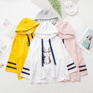 Rabbit 3/4-sleeve Hooded T-shirt
