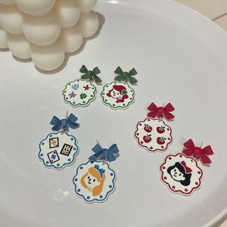 Cartoon Bow Asymmetrical Alloy Dangle Earring