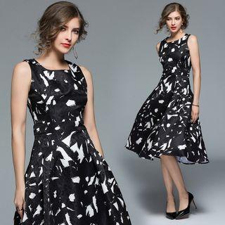 Sleeveless Jacquard A-line Midi Dress