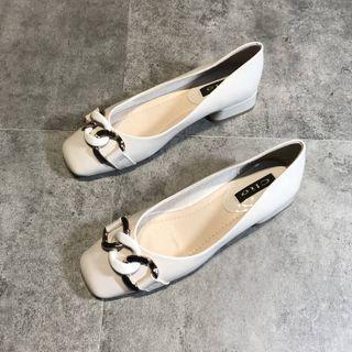 Chain Chunky-heel Pumps