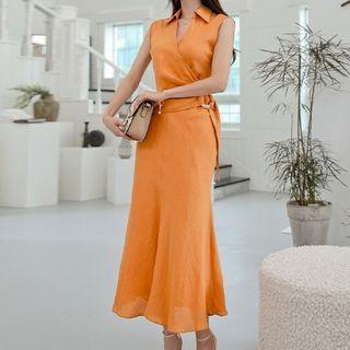 Sleeveless Buckled Midi A-line Dress