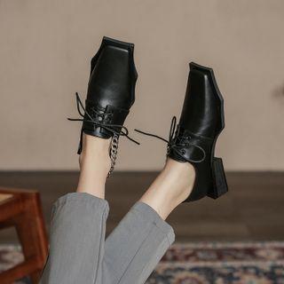 Square-toe Chained Lace-up Shoes