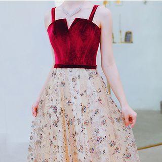 Sequined Split-neck Spaghetti Strap A-line Evening Gown