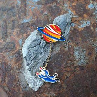 Planet Chain Brooch