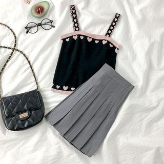 Heart Printed Knit Cropped Top / Pleated Mini Skirt