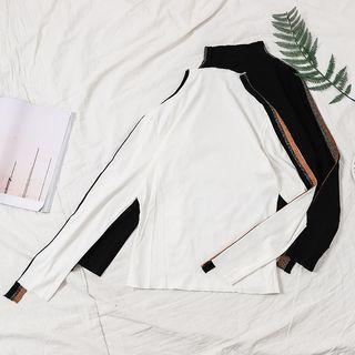 Contrast Trim Mock Neck Top
