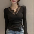 Lace-trim V-neck Crop T-shirt