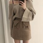 Oversized Sweater / Plaid Mini Skirt