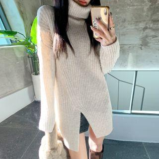 Turtle-neck Slit Longline Sweater