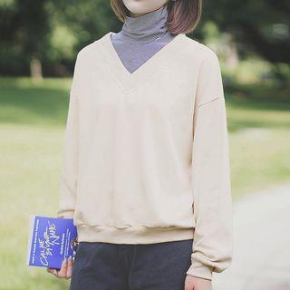 Striped Panel Mock-neck Pullover