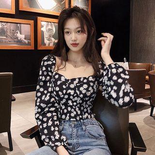 Long Sleeve Floral Print Square Neck Cropped Top