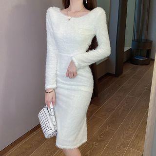 Long-sleeve Fluffy Open-back Midi Dress