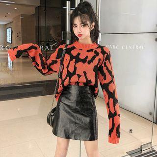 Printed Sweater / Faux Leather A-line Mini Skirt / Set