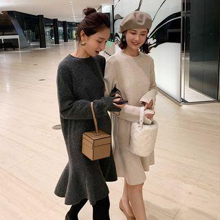 Ruffle Long-sleeve A-line Knit Dress