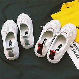 Leather Sneakers With Metallic Color Strap