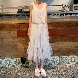 Buttoned Sleeveless Top / Tiered Midi Skirt
