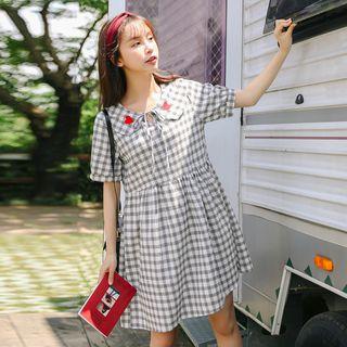 Heart Embroidered Check Short-sleeve A-line Dress