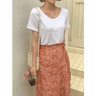 Scoop-neck Pastel-color T-shirt