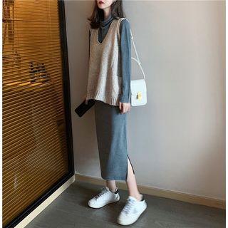 Knit Vest / Mock Neck Long-sleeve Midi Dress