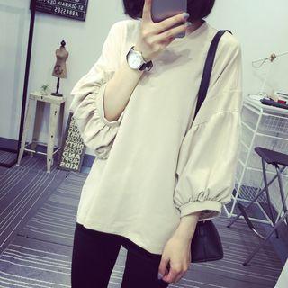 Lantern-sleeve T-shirt