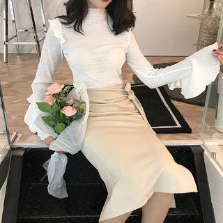 Plain Slim-fit Ruffle-sleeve Top