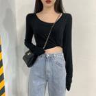 Plain Long-sleeve T-shirt / Cropped Wide-leg Jeans