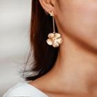 Flower Dangle Earring 9139 - 1 Pair - One Size