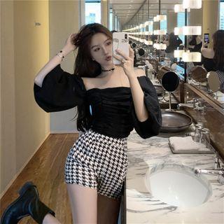Puff-sleeve Blouse / Houndstooth Shorts