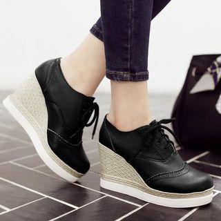 Wedged Platform Lace-up Shoes