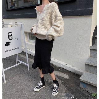 Off-shoulder Sweater / A-line Skirt