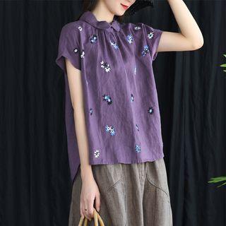 Short-sleeve Embroidered Floral Top