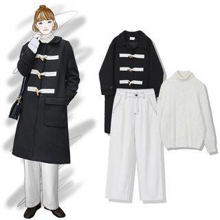 Toggle Coat / Turtleneck Sweater / Jeans