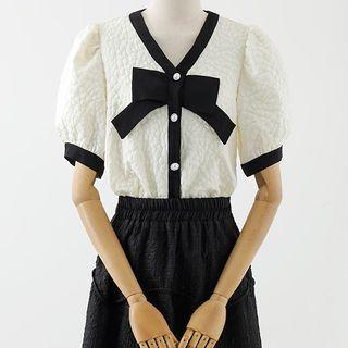 Short-sleeve Bow Accent Blouse / A-line Skirt
