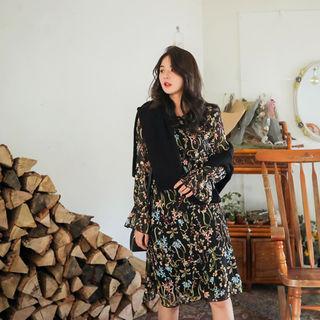 Puritan-collar Floral Chiffon Dress