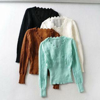 Long-sleeve Scalloped Cropped Knit Top