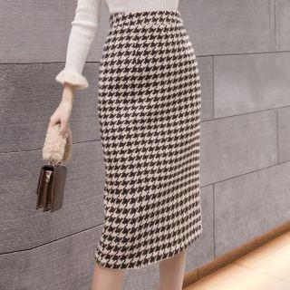 Knit Top / Houndstooth Midi Skirt