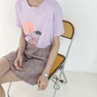 Short-sleeve Graphic Print T-shirt / Plaid Mini Skirt