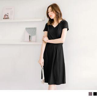 Short Sleeve V-neck Gather Waist Dress