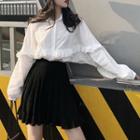 Ruffle Shirt / A-line Mini Knit Skirt