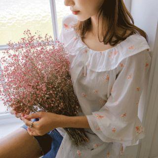 Ruffle-trim Flower-embroidered Blouse