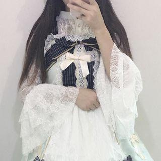 Bell-sleeve Lace Shirt
