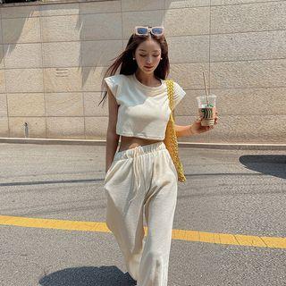Set: Waffle Sleeveless Cropped T-shirt + Pants