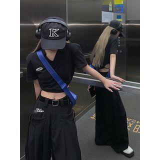 Short-sleeve V-neck Applique Cropped T-shirt / Lettering Wide Leg Pants
