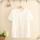 Mock Two-piece Daisy Embroidered Short-sleeve Tee