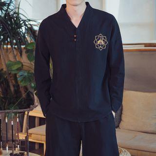 Long-sleeve Embroidered Chinese Style Top