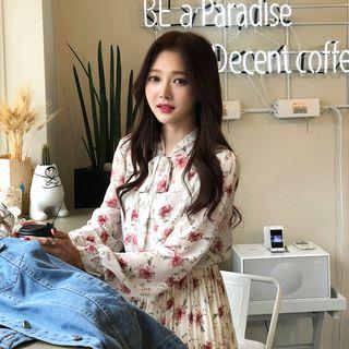 Tie-neck Floral Pleated Shirtdress